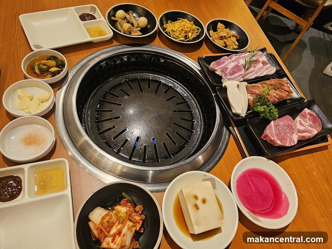 Grilled meat dining setup