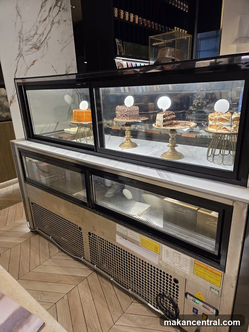 Cake Display Case