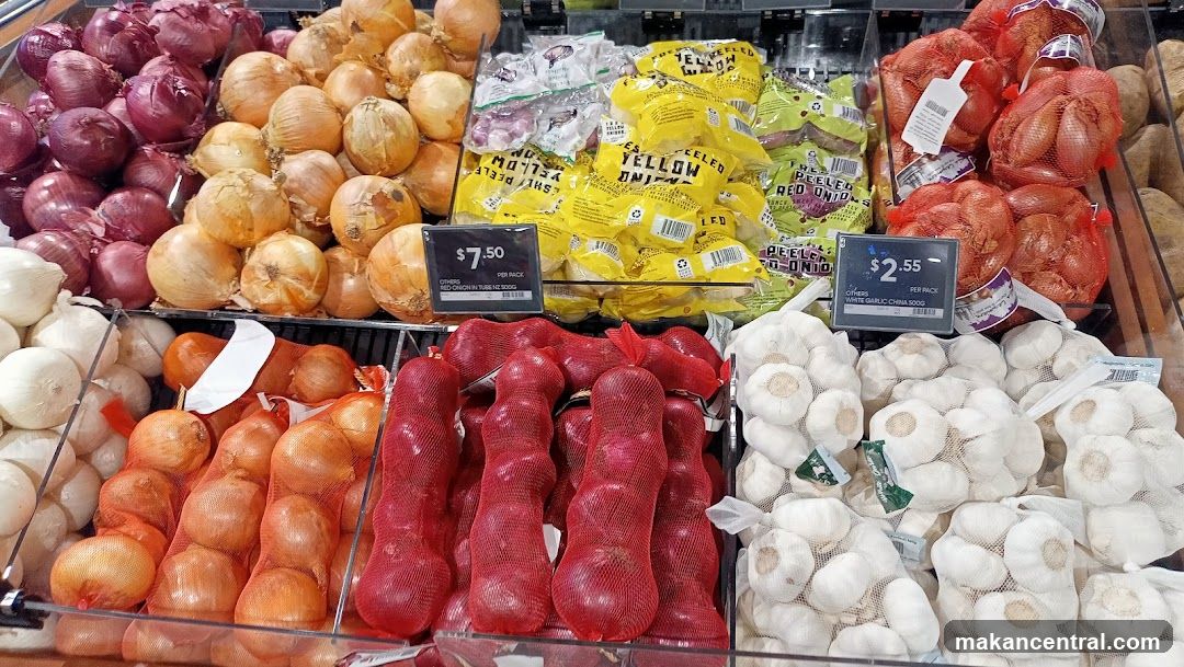 Grocery Produce Display