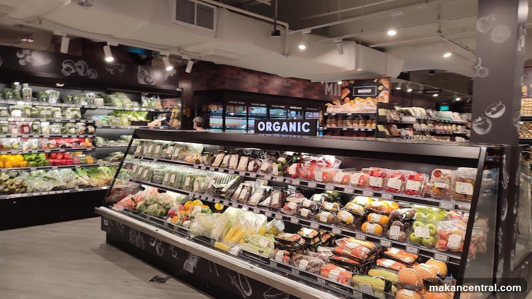 Supermarket Interior - Organic Section