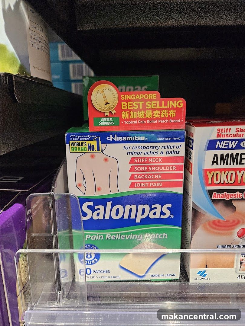 Salonpas Pain Relieving Patch Display