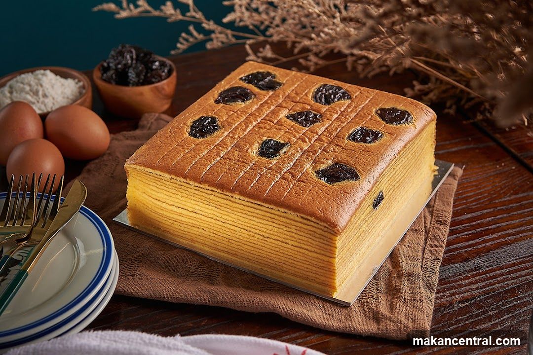 Cakes and baking ingredients