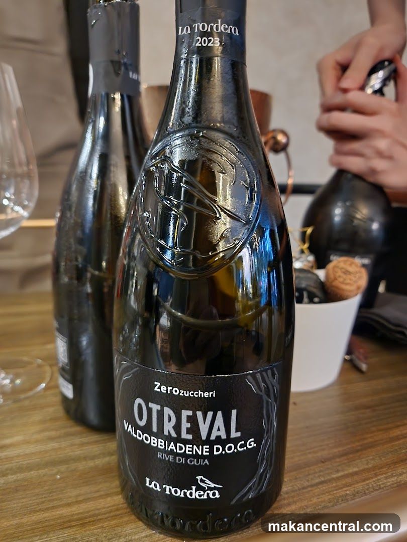 Otreval Valdobbiadene D.O.C.G. Wine Bottle