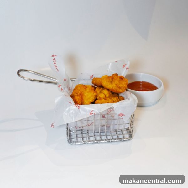 Chicken Nuggets with Sauce