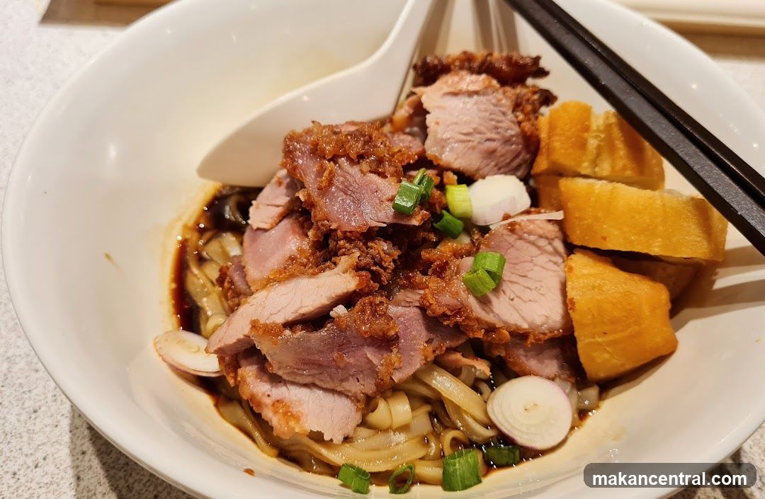 Noodle Dish with Sliced Pork