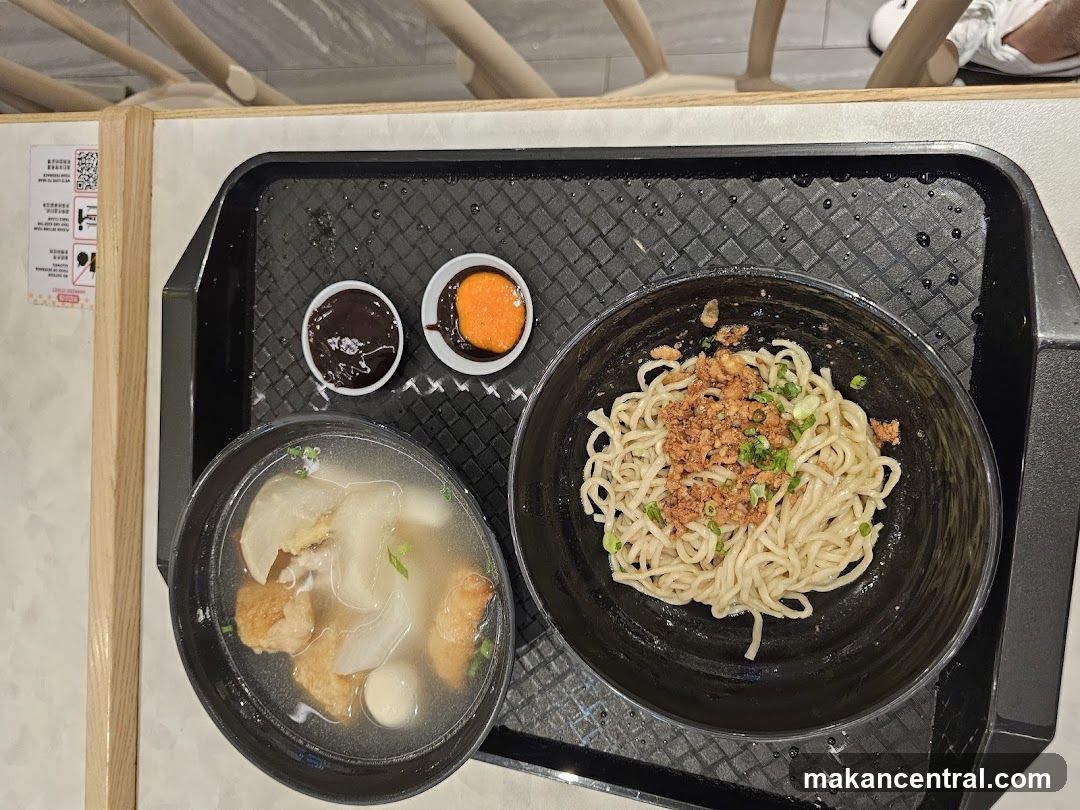 Noodles with Soup and Sauces