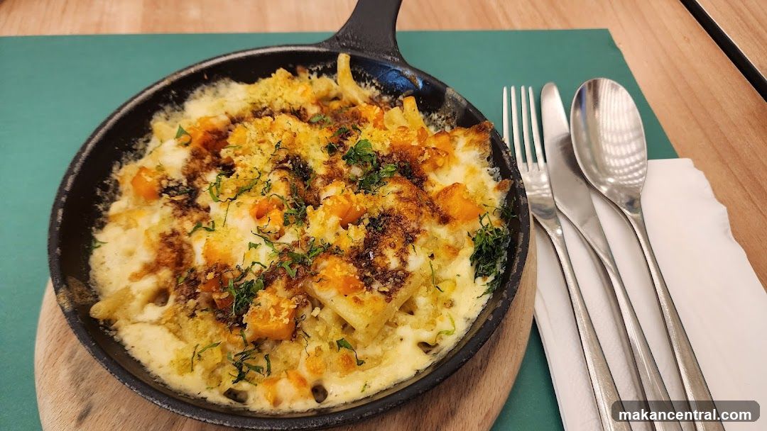 Macaroni and Cheese with Butternut Squash