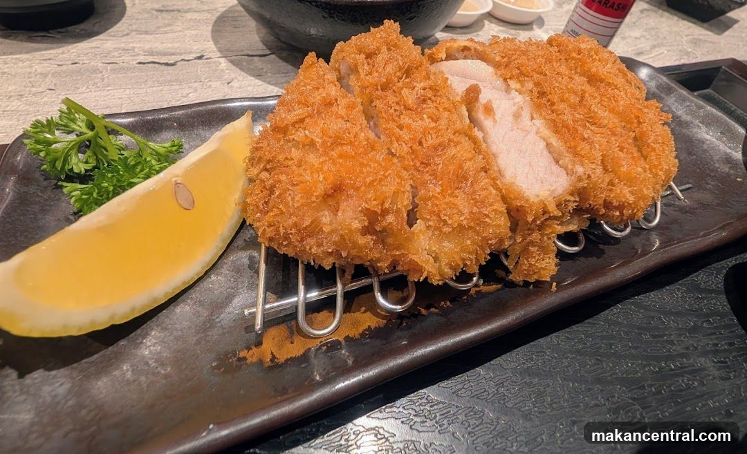 Pork Cutlet with Lemon and Parsley
