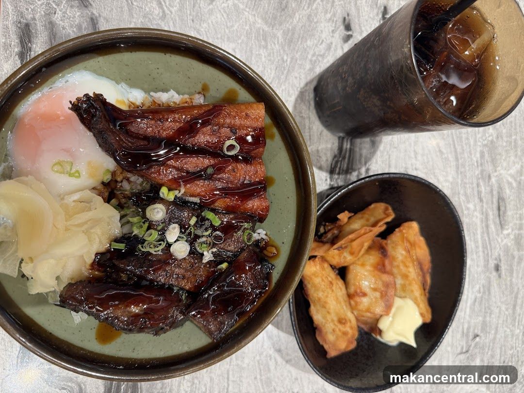 Unagi Donburi with Side Dish and Drink