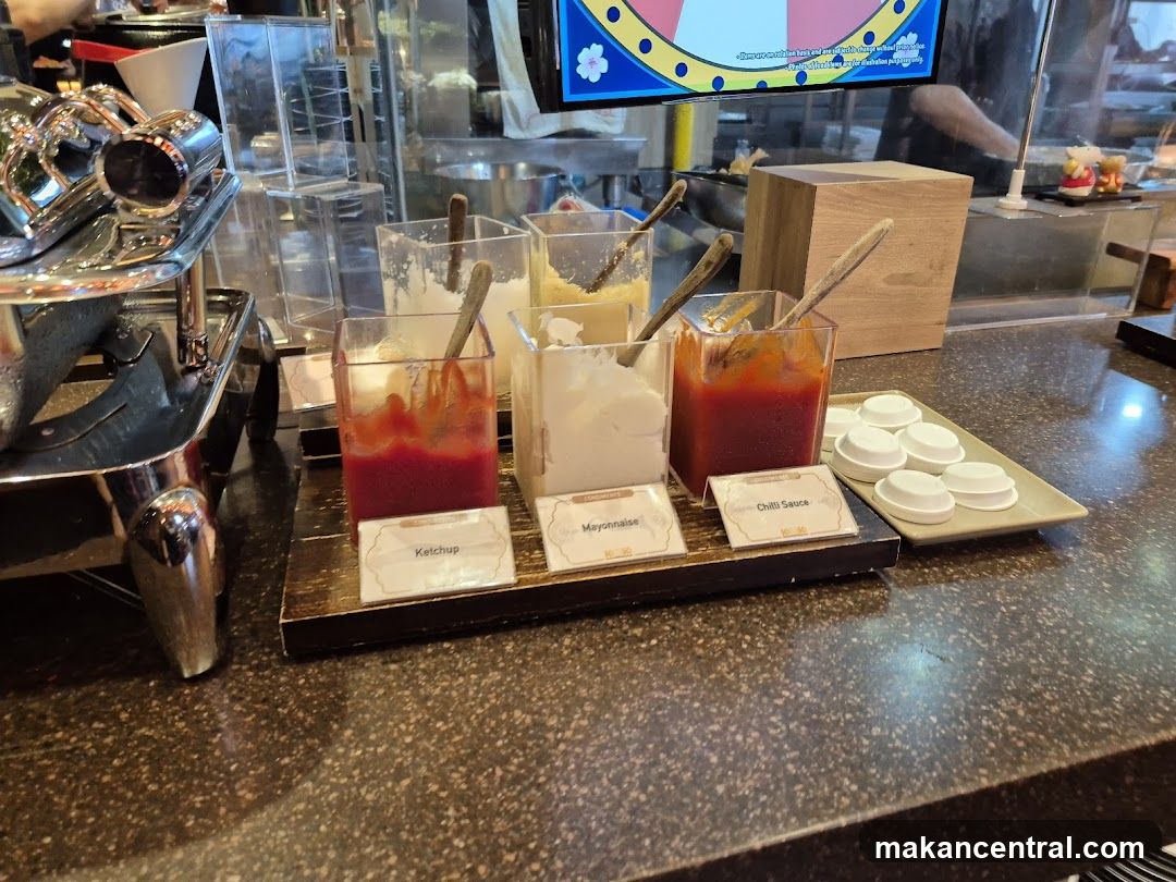Condiment Station