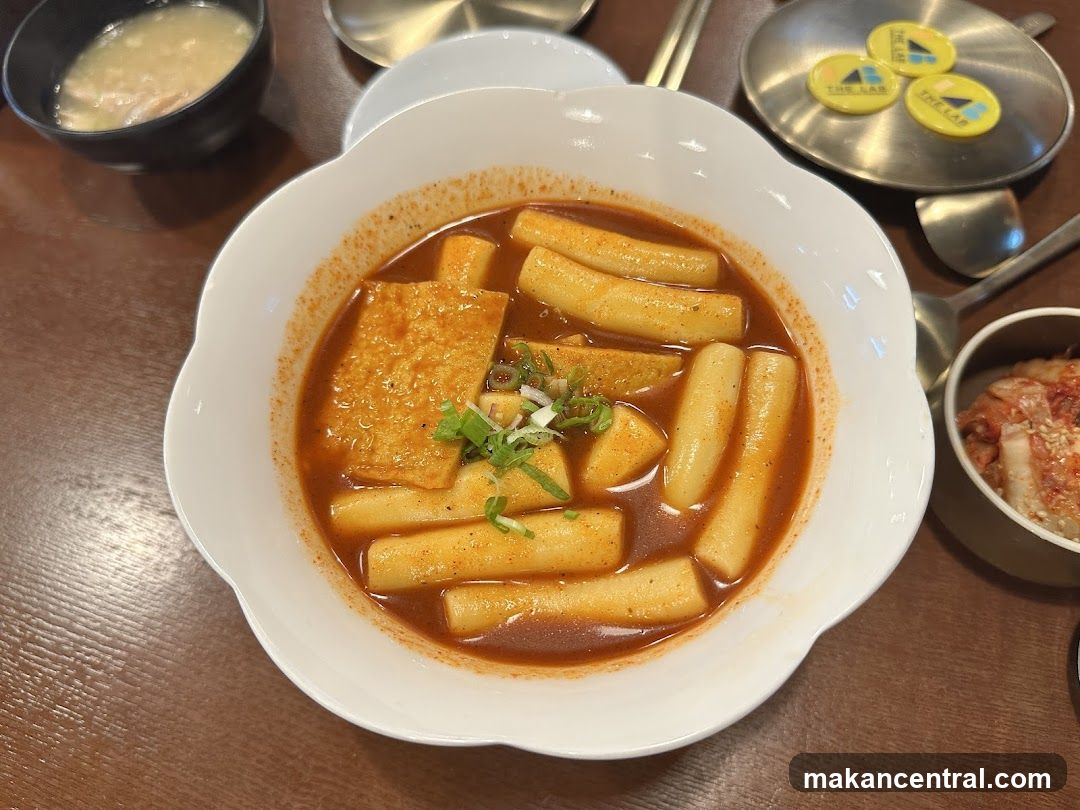 Tteokbokki with Kimchi and Soup