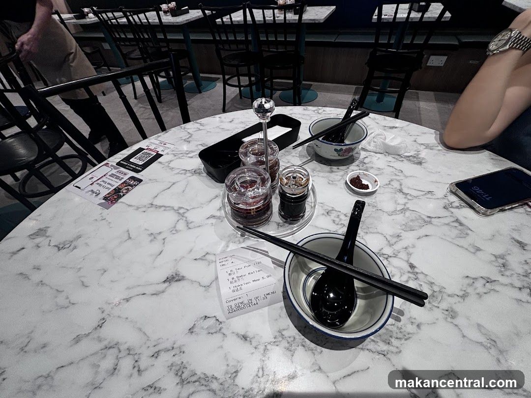 Restaurant Table Setting