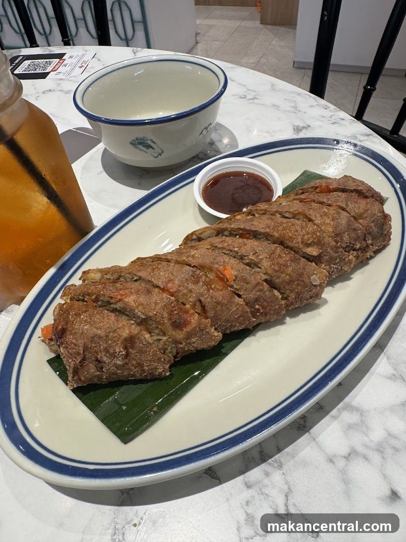 Fried Meat Rolls with Dipping Sauce
