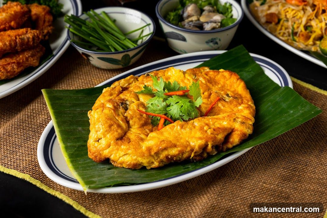 Omelet with Garnishes