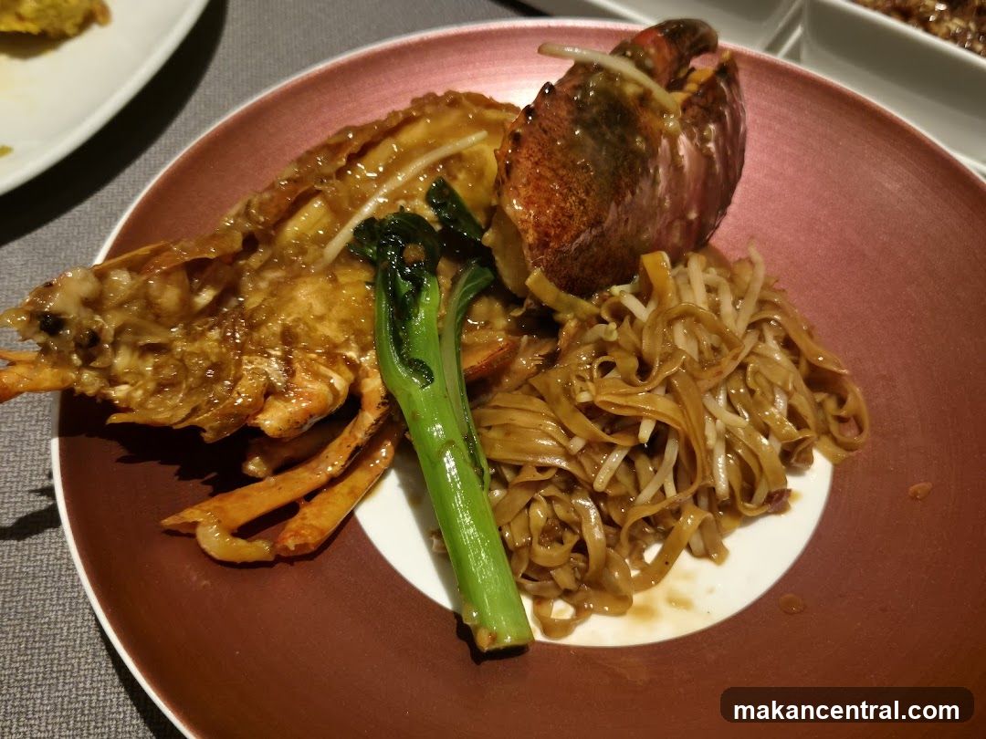 Lobster with Noodles