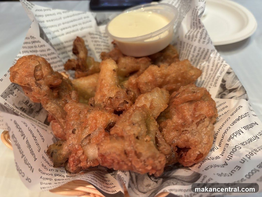 Fried Appetizers with Dip