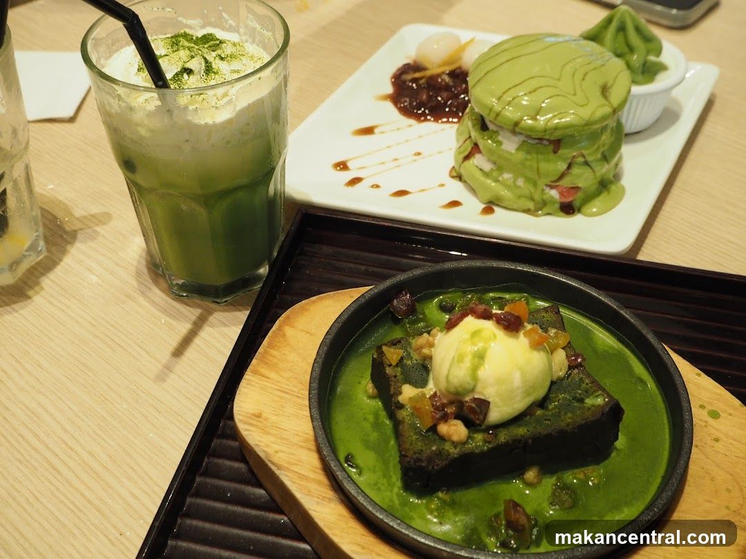 Matcha Desserts and Drink
