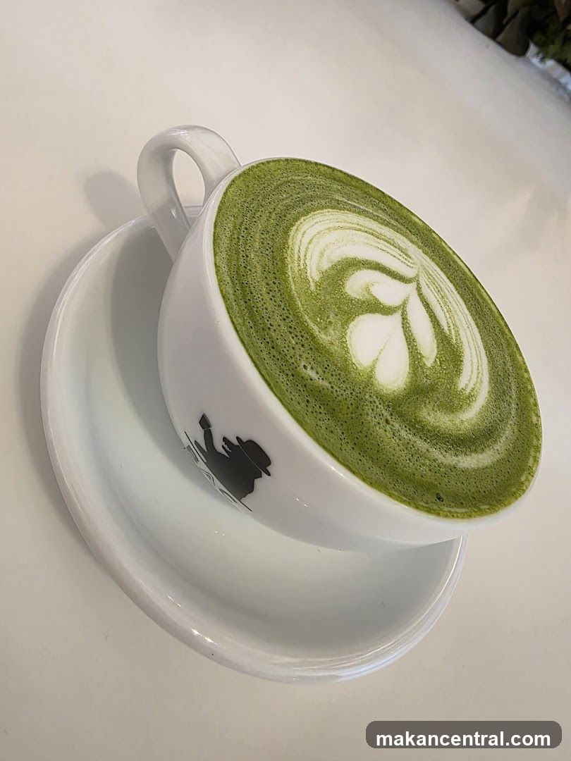 Matcha Latte with Latte Art