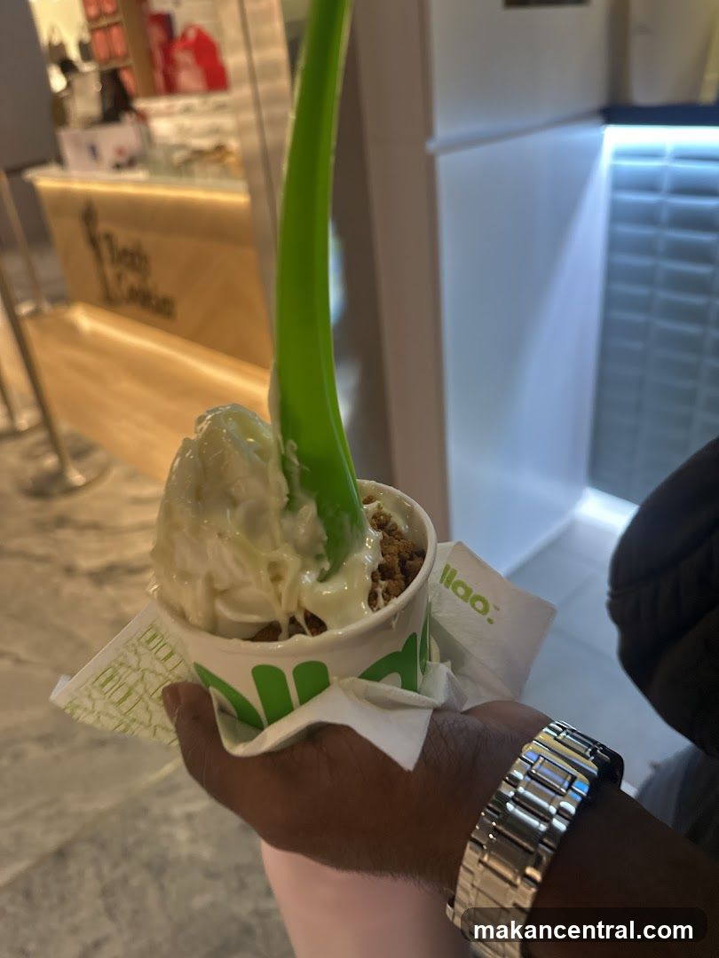 Frozen Yogurt with Toppings