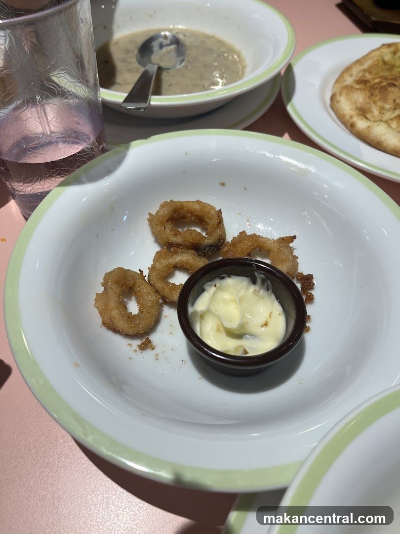 Fried Calamari with Dip