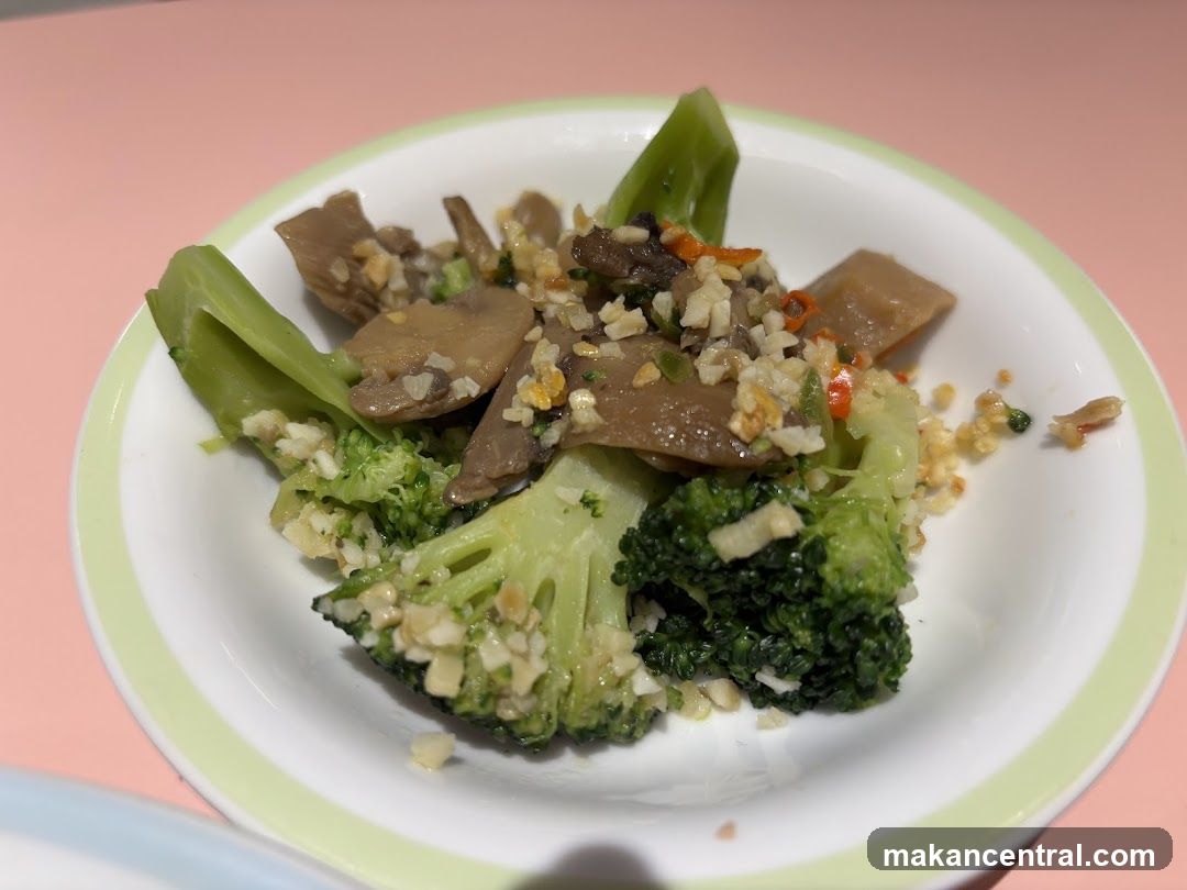 Broccoli and Mushroom Dish