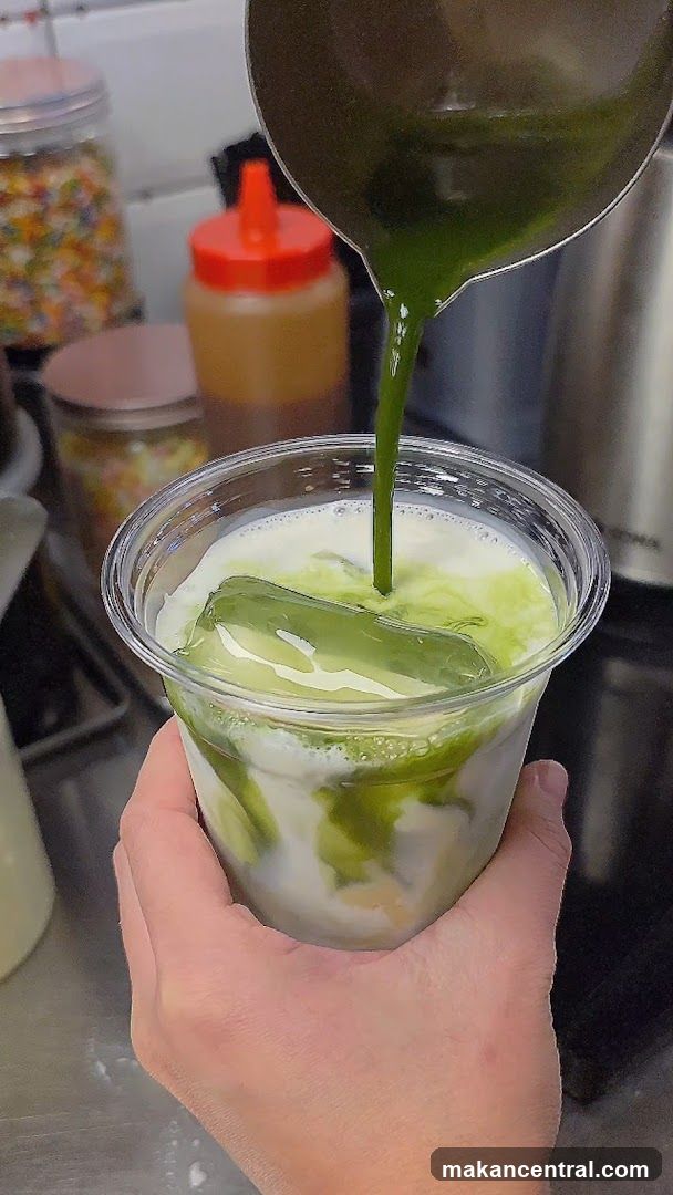 Matcha drink preparation