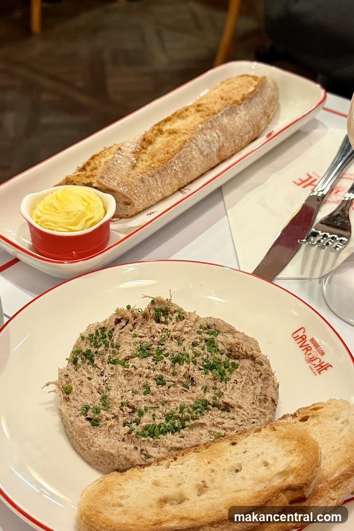 Pâté with Bread and Butter