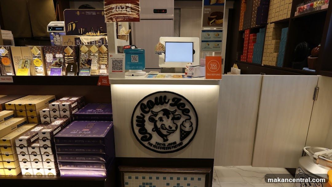 Cow Ice Store Counter