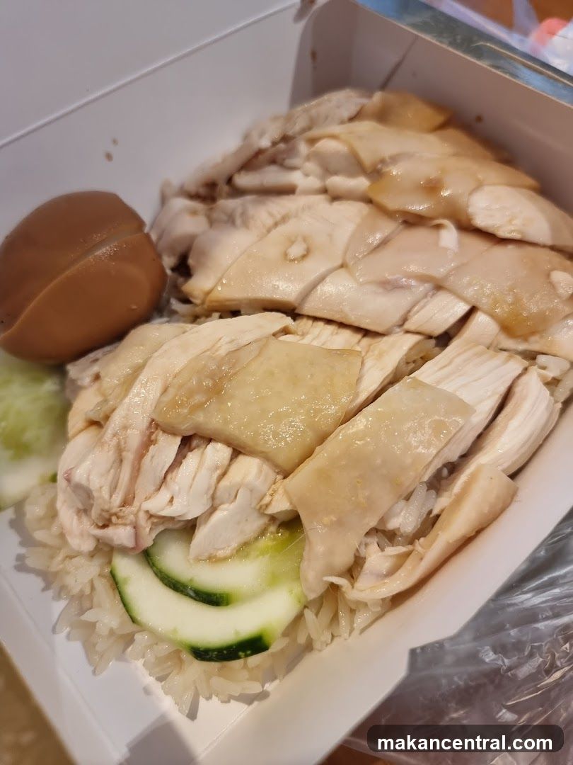 Sergeant Hainanese Chicken Rice 三巡海南鸡饭