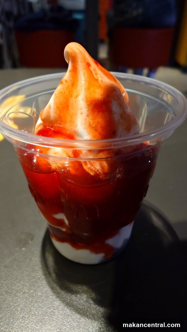 Strawberry Sundae