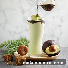 Avocado drink with palm sugar