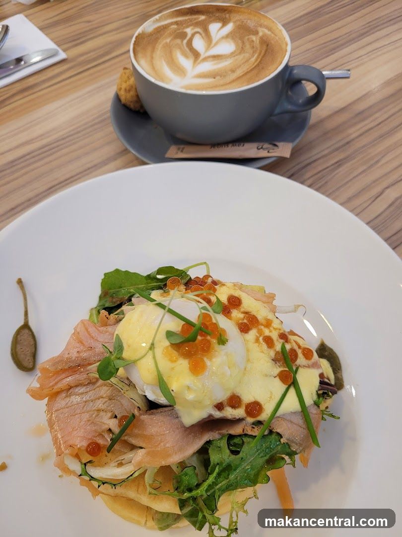 Eggs Benedict with Smoked Salmon and Coffee
