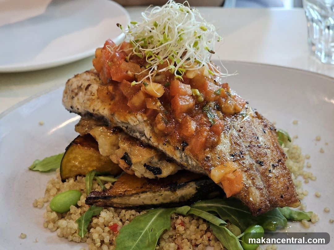 Grilled Fish with Quinoa and Vegetables