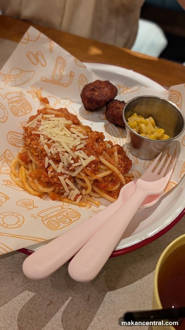 Spaghetti with Meatballs and Corn
