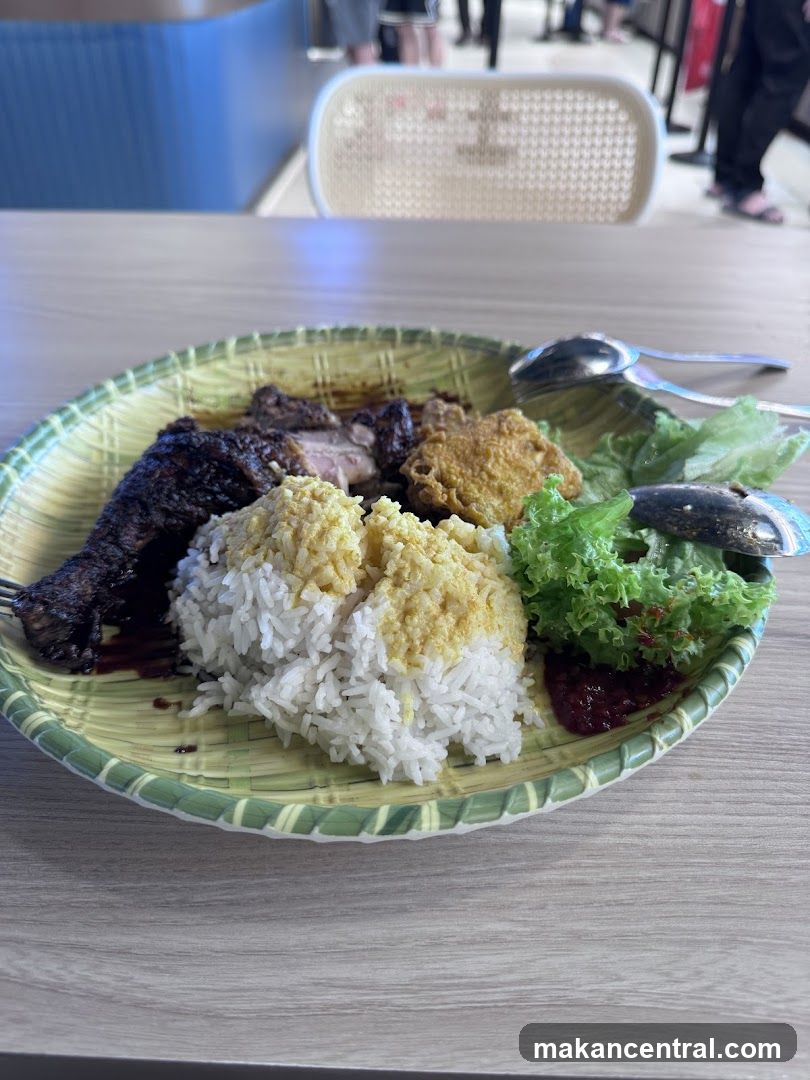 Rice dish with meat and vegetables