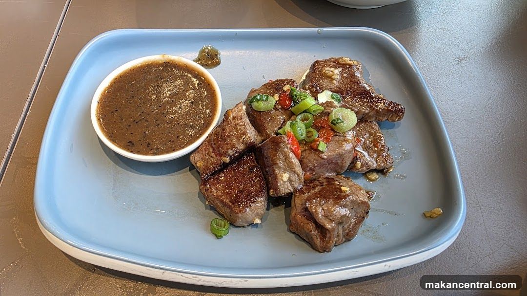 Beef Bites with Dipping Sauce