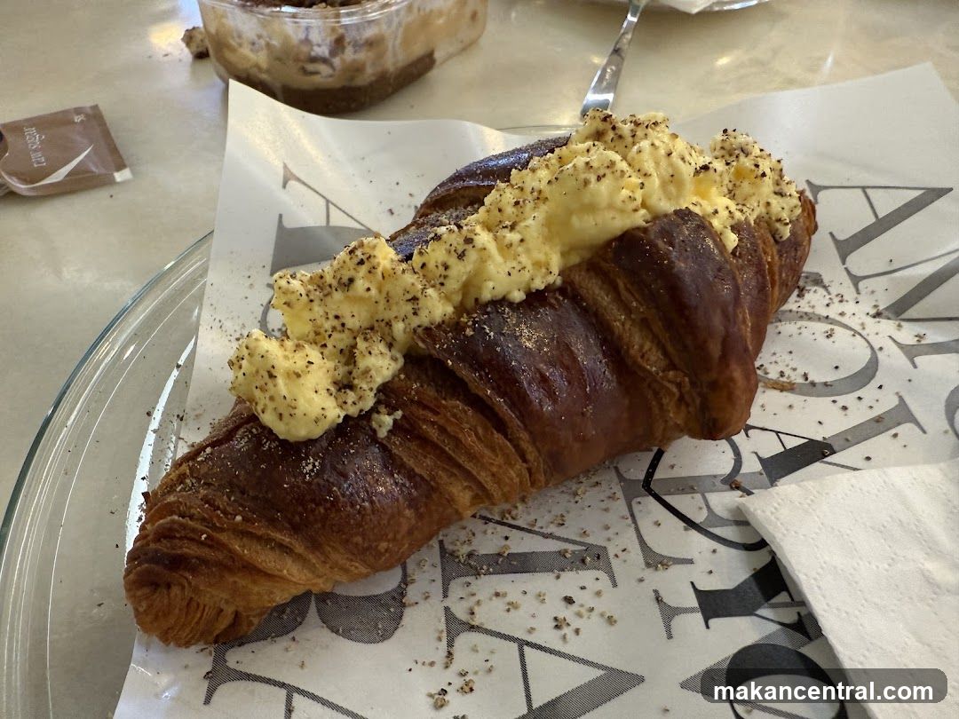 Croissant with Scrambled Eggs