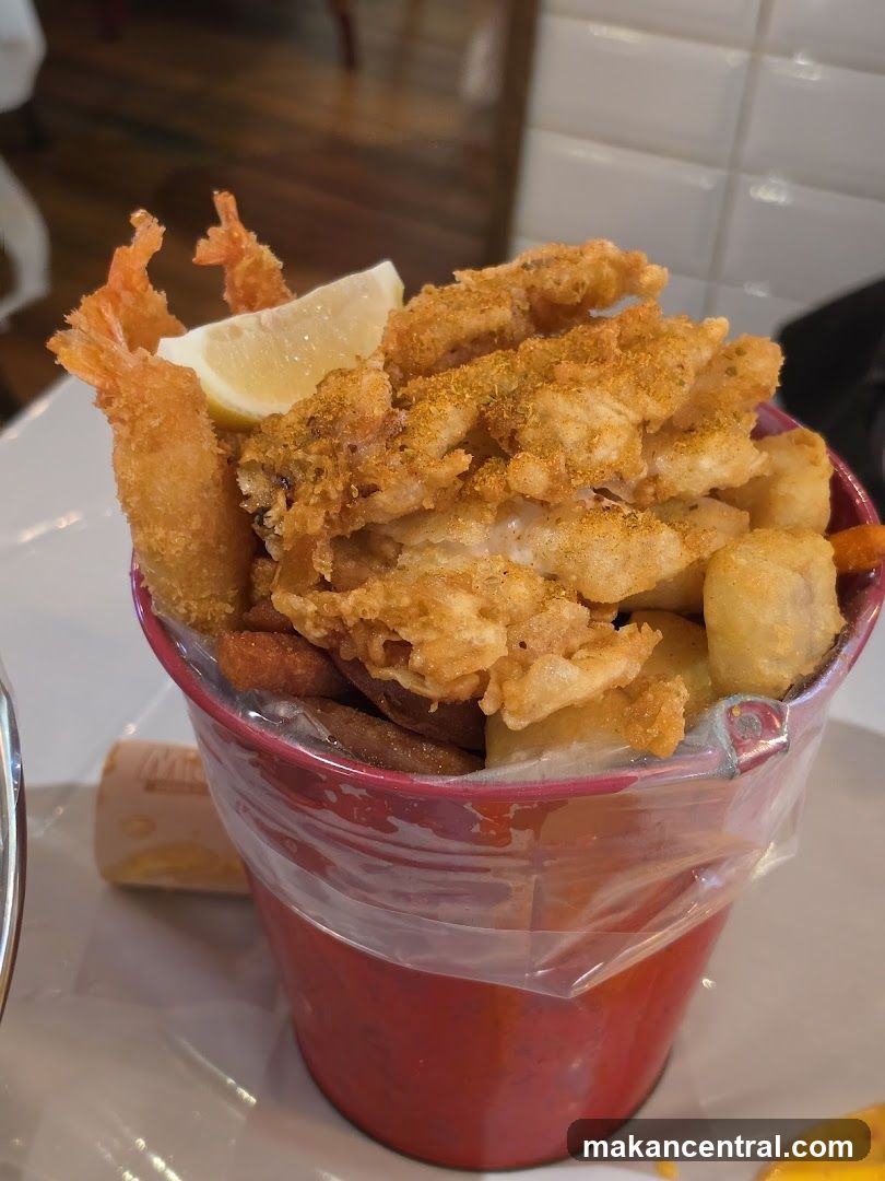 Fried Seafood Bucket