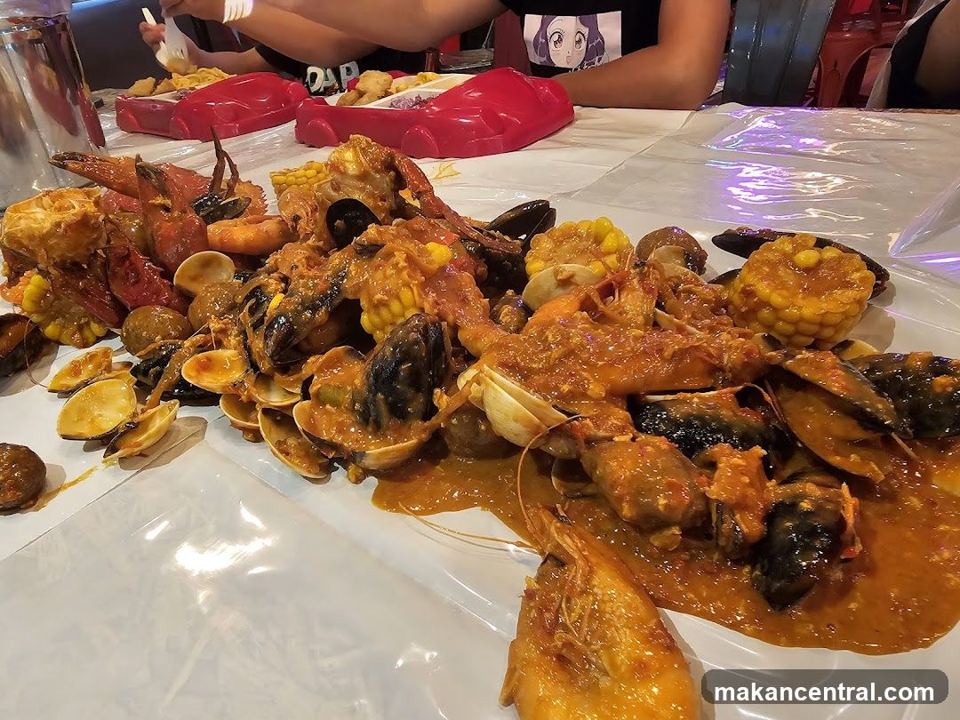 Seafood Boil Platter