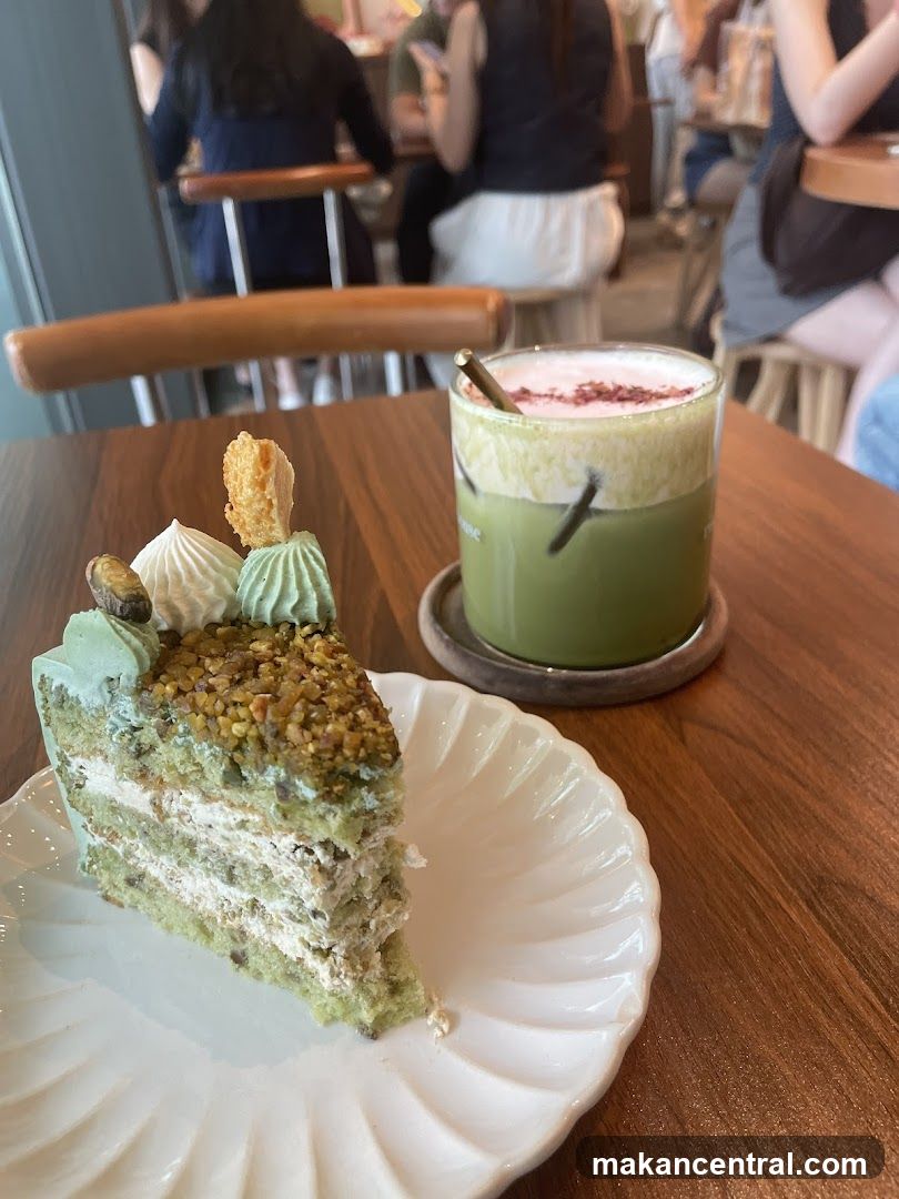 Matcha Cake and Drink