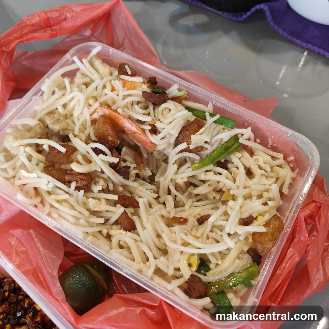 Noodles with Shrimp and Fried Bits