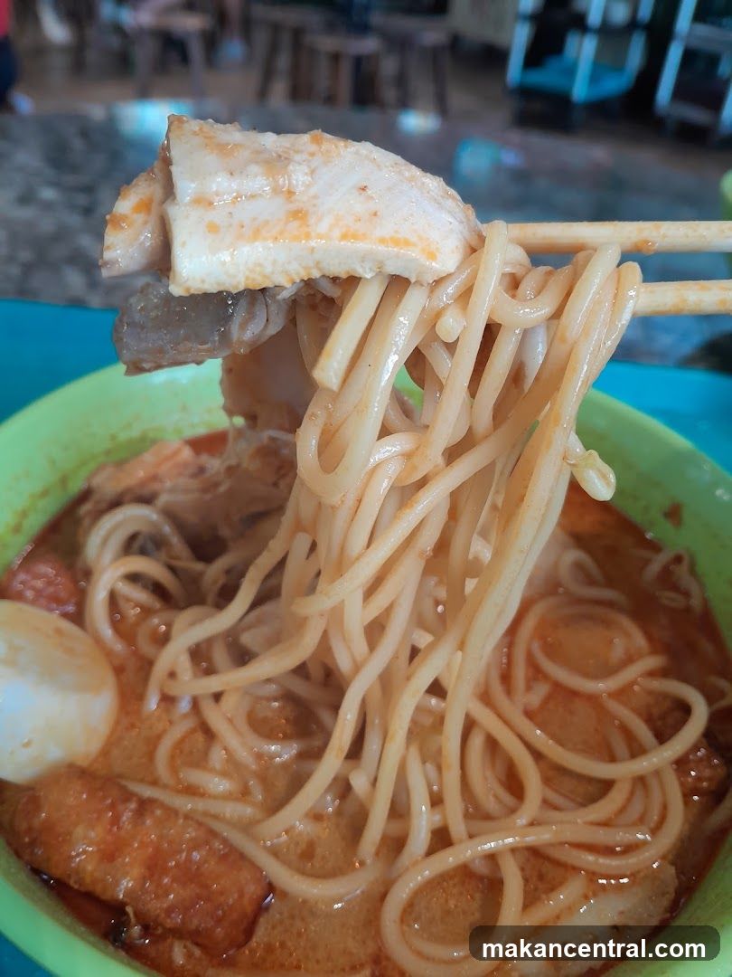 Noodles with Chicken and Tofu