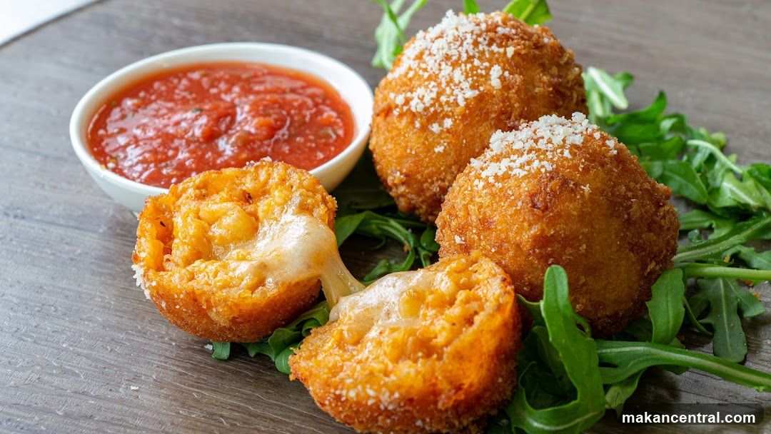 Arancini with Marinara Sauce