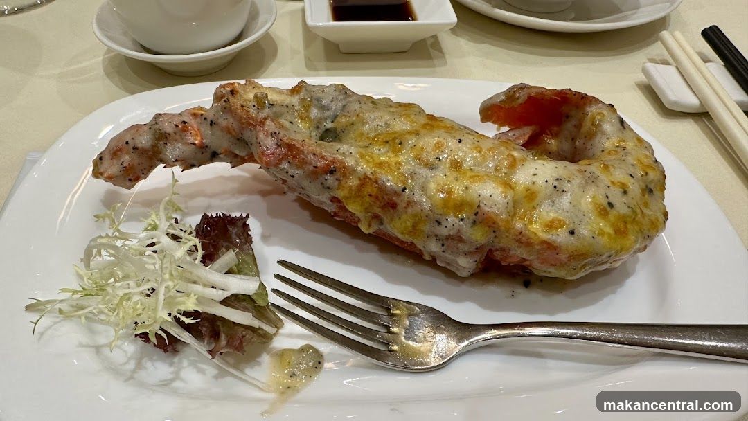 Baked Lobster with Cheese
