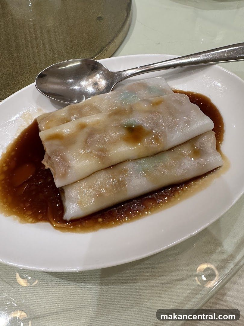 Steamed Rice Rolls with Sauce