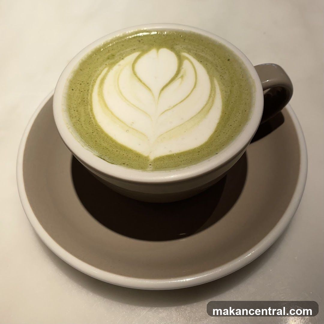 Matcha Latte with Latte Art