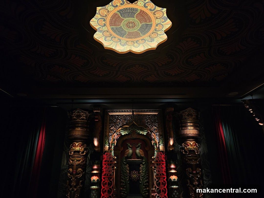 Ornate Interior Decor