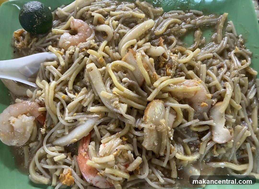 Noodles with Shrimp and Squid