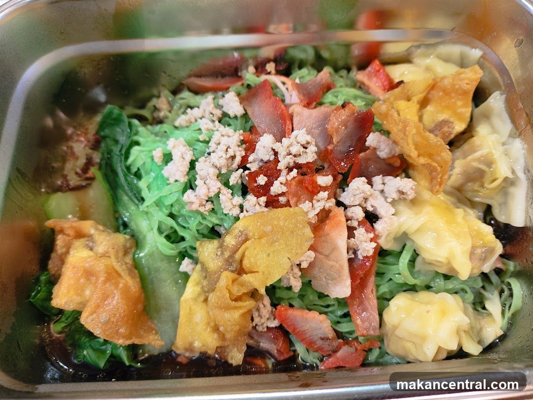 Noodles with Toppings