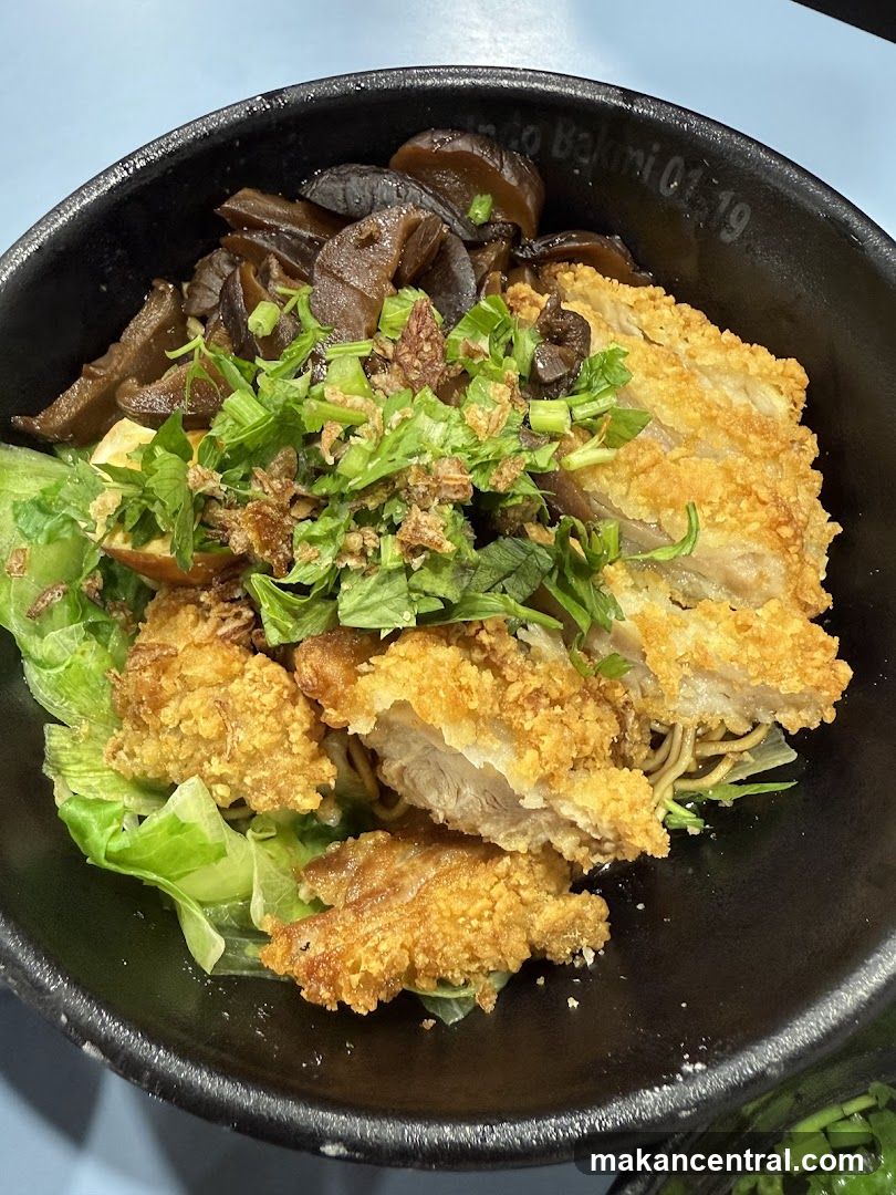 Noodles with Fried Chicken and Mushrooms
